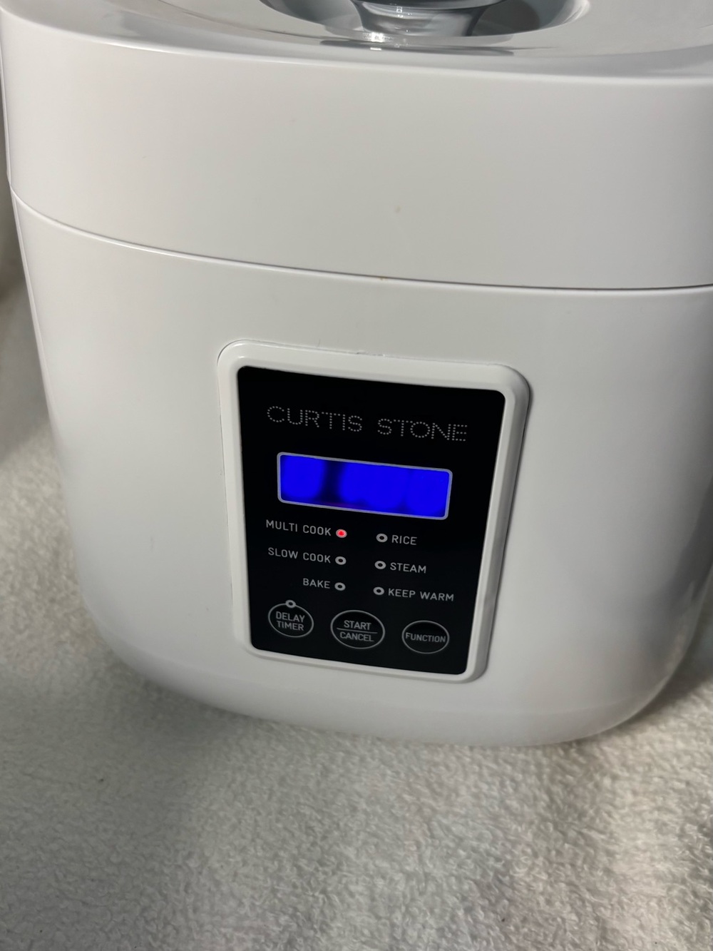 White Multi-Function Rice and Slow Cooker - Picture 2 of 11